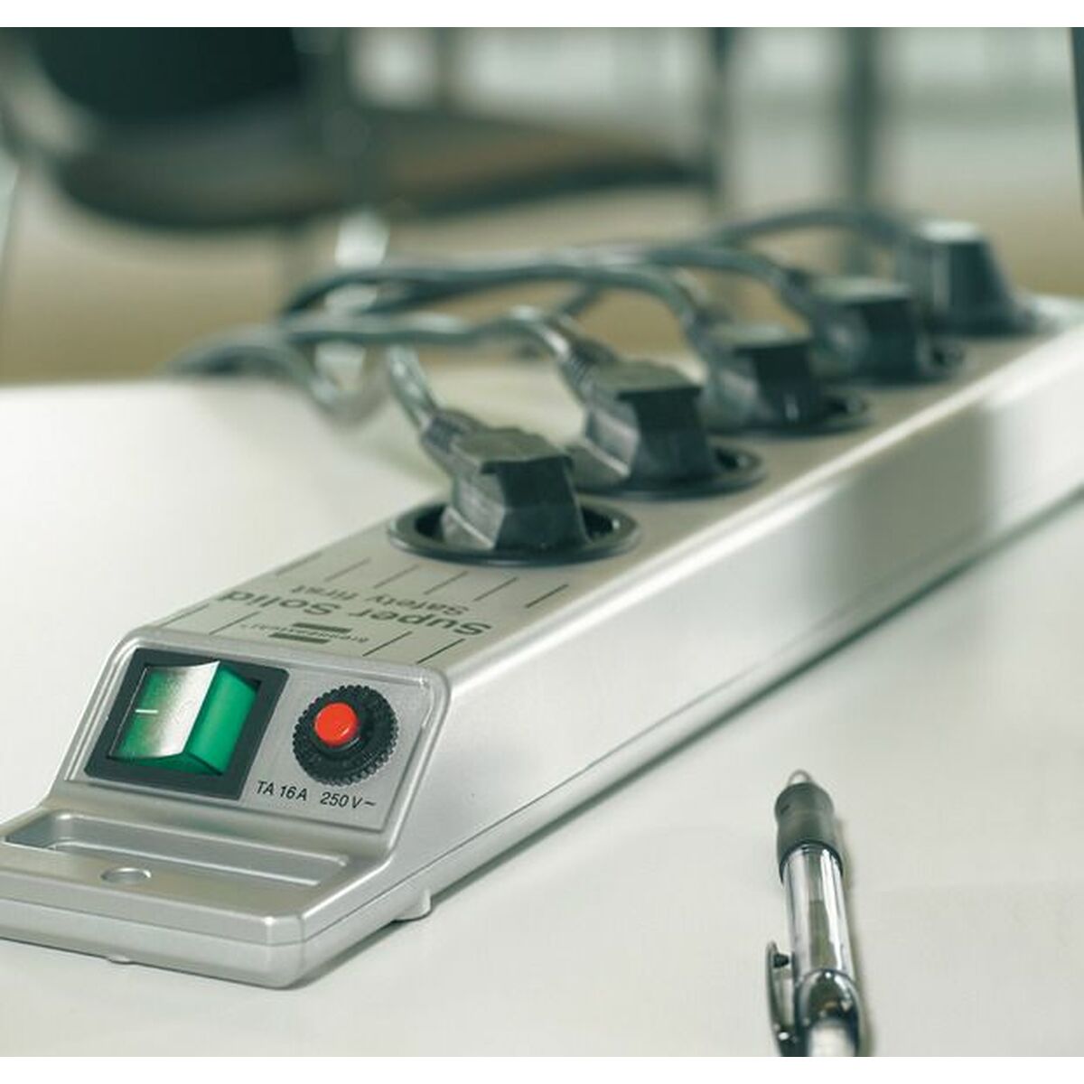 V2H8CFA6A6FFF6F3F2381F3658AF0611F07R6623745P5