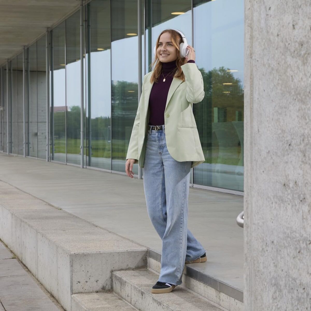 V1H332172FE166B1C70C27A4F23A24906D1RP10