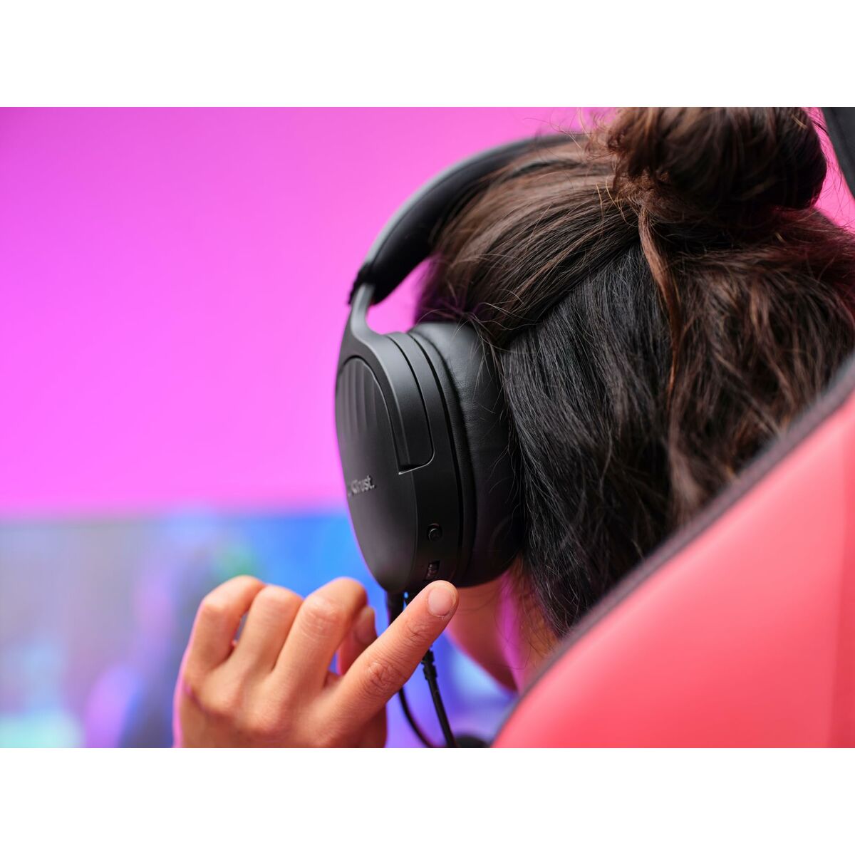 V1H699250AE432D19683B0565601E181C87RP7