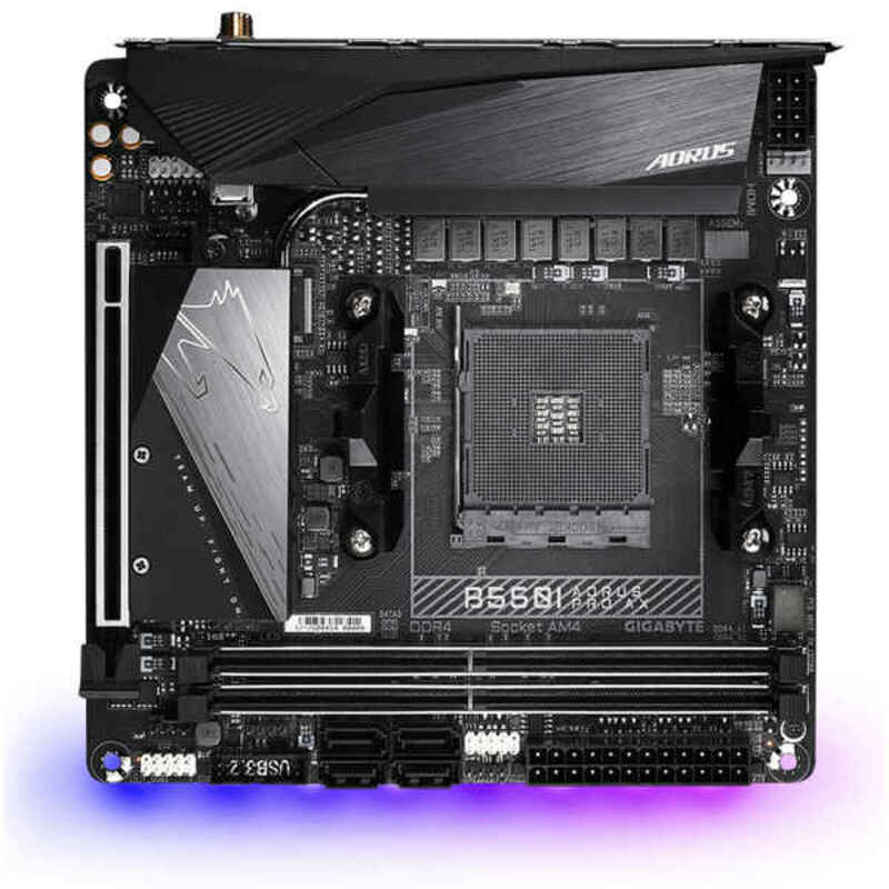 Motherboard Gigabyte B550I AORUS PRO AX mATX AM4 AMD B550 AMD AMD AM4